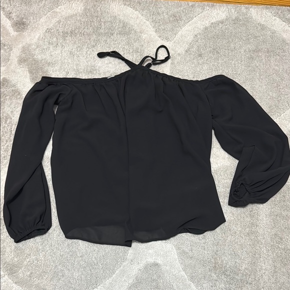 Chic Black Off-Shoulder Long Sleeve Blouse - Picture 1 of 2